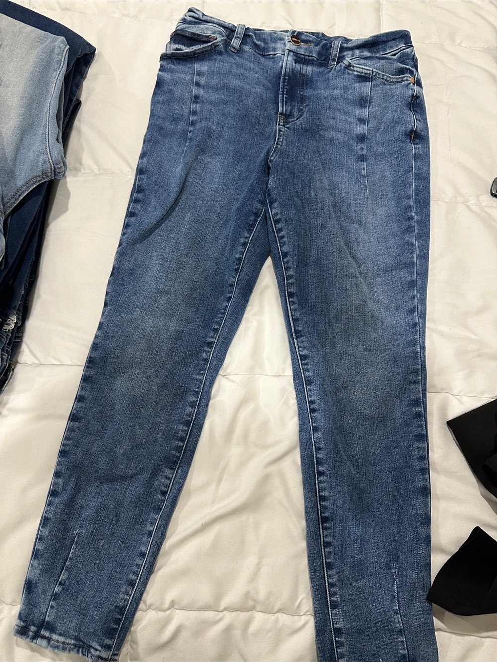 Express Women's Medium Blue Stretch Skinny Jeans